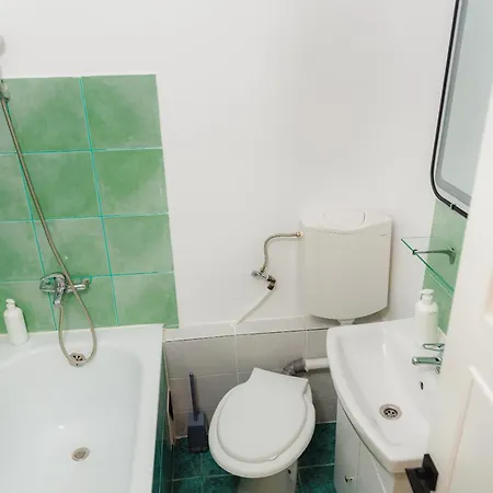 Modern - Victory Square Near Government Building Bucarest