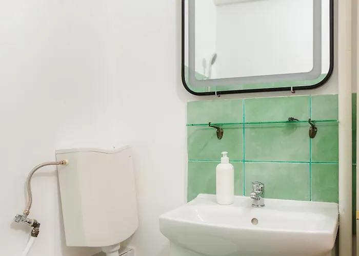 アパート Modern - Victory Square Near Government Building *