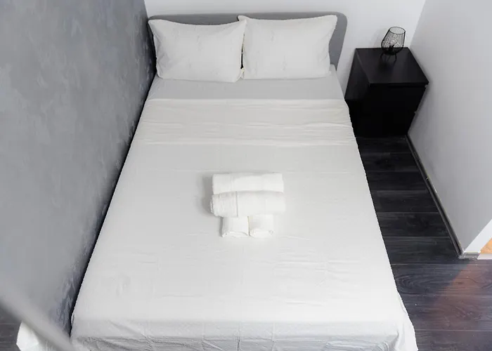 아파트 Modern - Victory Square Near Government Building