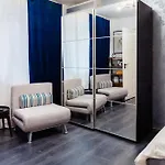 Apartment Modern - Victory Square Near Government Building *